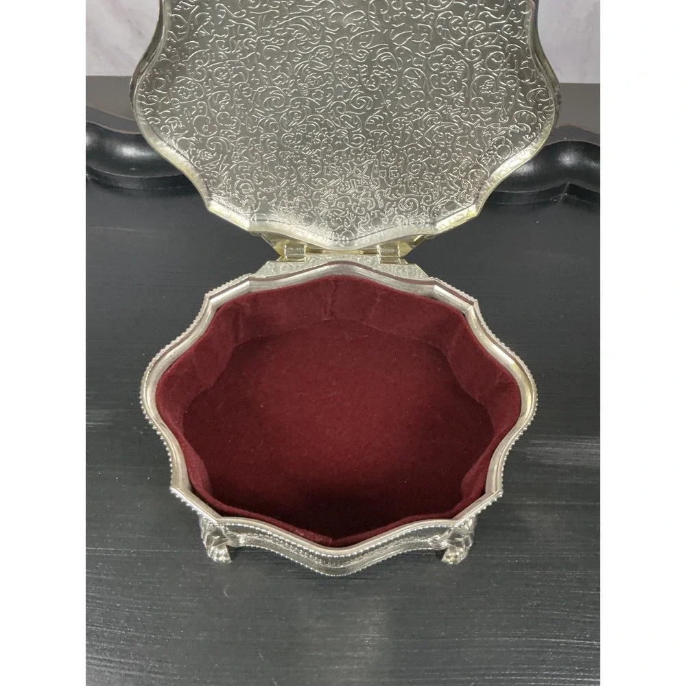 International Silver Company length includes rings